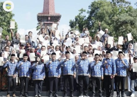 Pemkab Tasikmalaya Serahkan 95 Sertifikat Tanah untuk Perkuat Legalitas Aset Pelaku UMKM