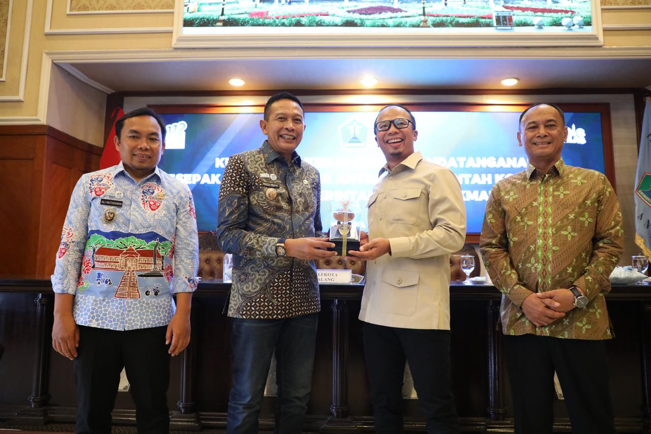 Langkah Strategis Kota Tasikmalaya: Adopsi Sistem Digitalisasi Daerah Kota Malang Guna Akselerasi Kemandirian Fiskal.
