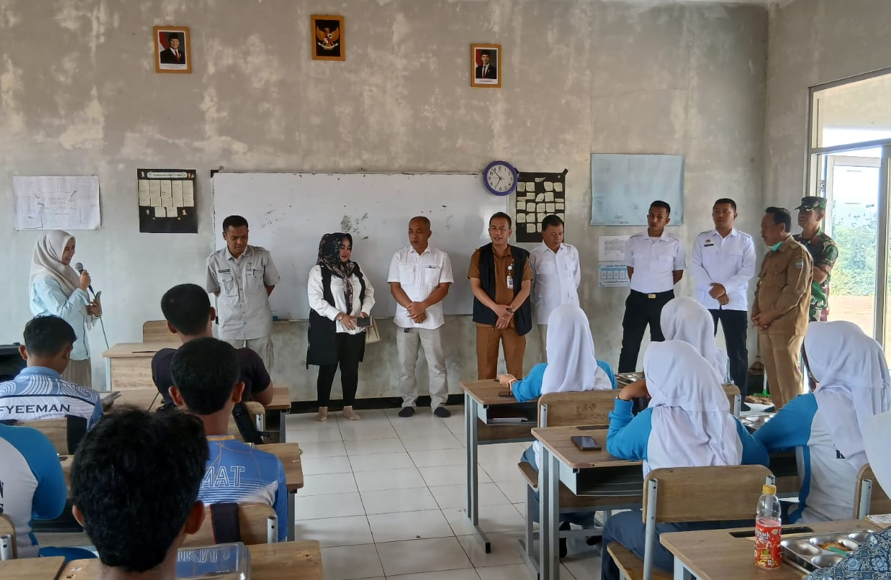 Dapur Buana Mekar Mulai Beroperasi, Camat Panumbangan Tekankan Pemanfaatan Produk Lokal