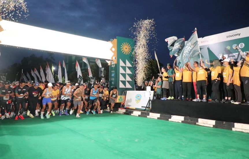 3000 Pelari Berbagai Daerah Ramaikan QRIS UTHM 2026 Di Kota Tasikmalaya