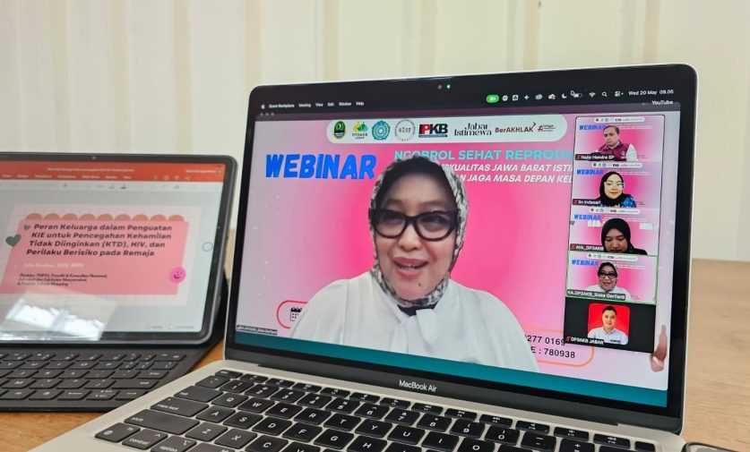 Webinar Bertajuk “ Ngobrol Sehat Reproduksi”,  Kepala DP3AKB Tegaskan Keluarga Kuat Kunci Jabar Istimewa