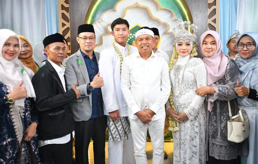 KDM Jadi Saksi Nikah Pasangan Disabilitas Puja dan Sayyid