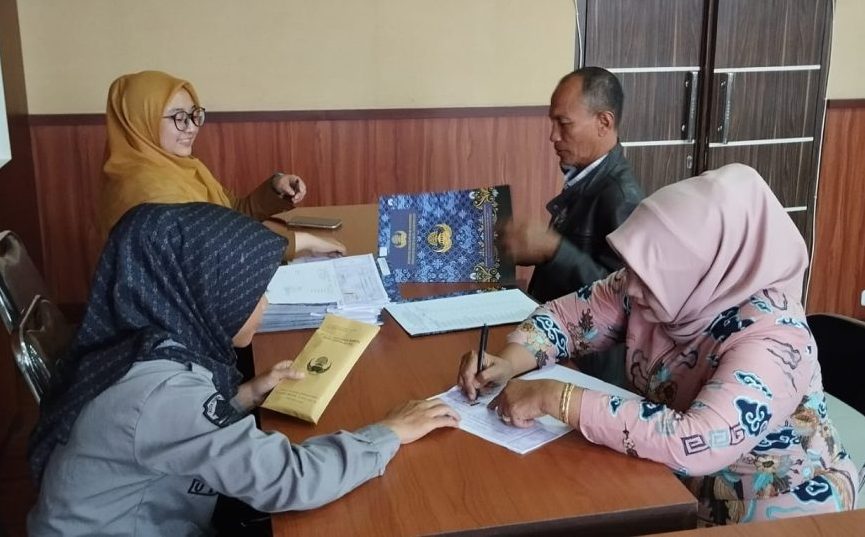 Korpri Kota Tasikmalaya  Berikan Uang Kadeudeuh, Wakil Ketua I; Bentuk Penghormatan Dan Rasa Kekeluargaan