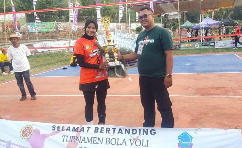 Karang Taruna Jamparing Sampana Bahara Gelar Open Turnamen Bola Voli Jamparing Sampana Cup II
