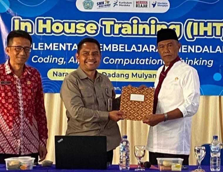 SMK Nurul Huda Panumbangan Gelar IHT Coding, AI dan Computational Thinking