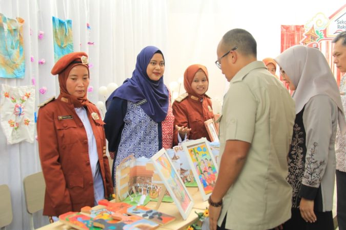 Pemkot Siapkan Sekolah Rakyat Permanen Dan 3.000 Buku Untuk Perpustakaan